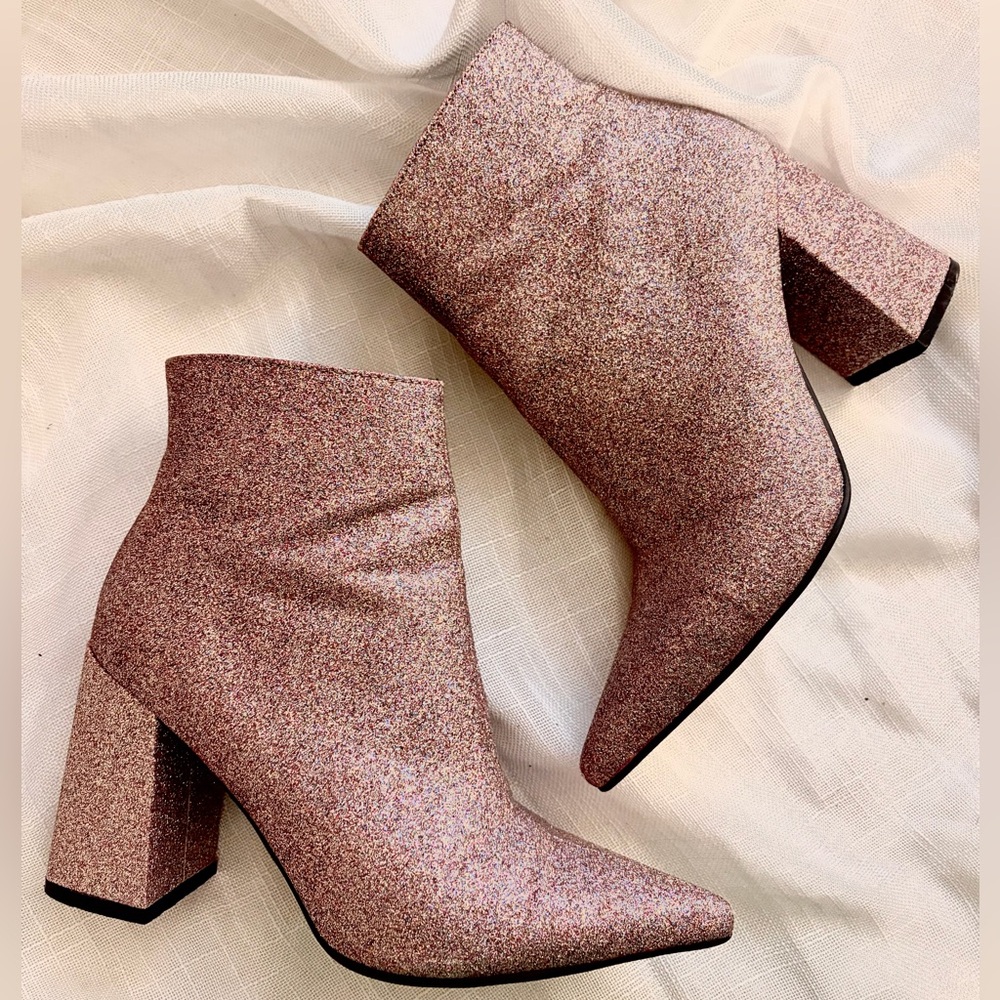 SEVEN DIALS | Sparkle Glitter Block Heel Point Toe Ankle Booties